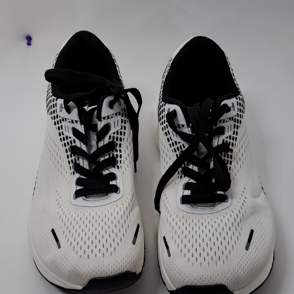 Stylish Black and White Women's Sneakers